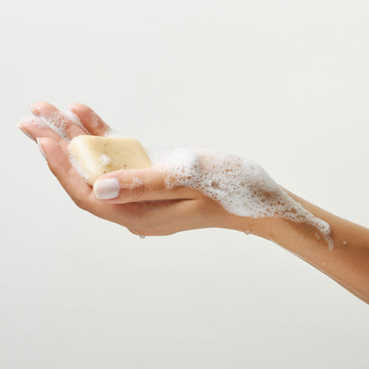Peut-on vraiment hydrater sa peau avec un gel douche ? Ce que disent nos résultats