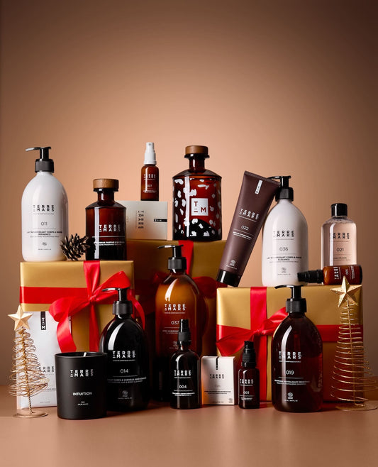 Quels cosmétiques offrir à Noël ? Le guide des coffrets engagés