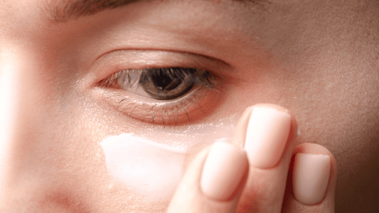 Quel soin naturel pour le contour des yeux ?