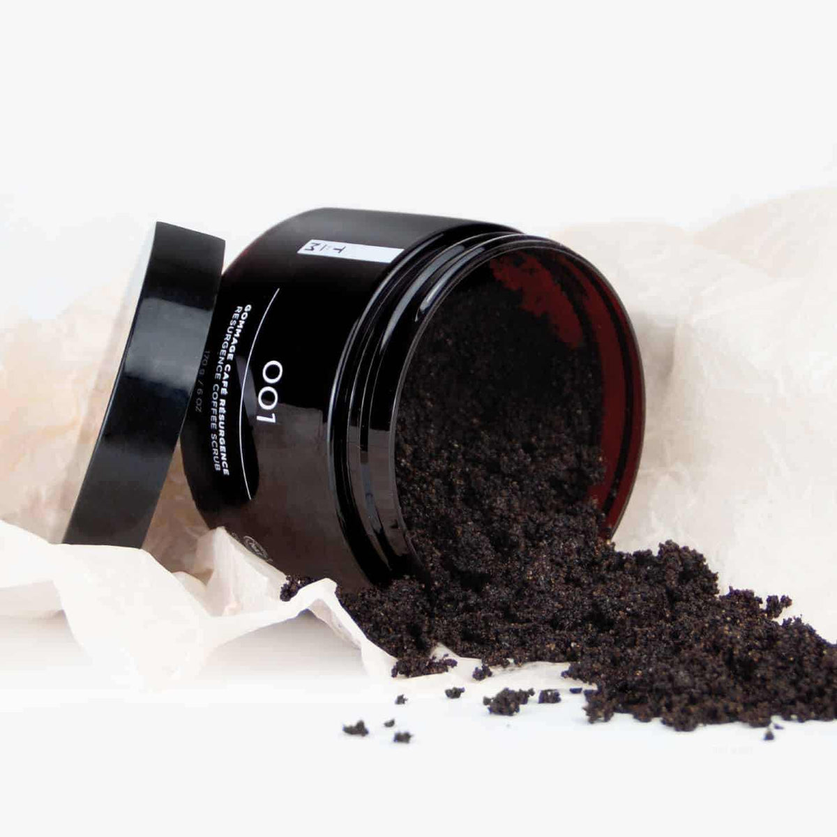 Résurgence Exfoliating Scrub - A staple of traditional self-care rituals, coffee scrubs are known worldwide for revitalizing and protecting skin. Résurgence gently removes dead skin cells and leaves skin